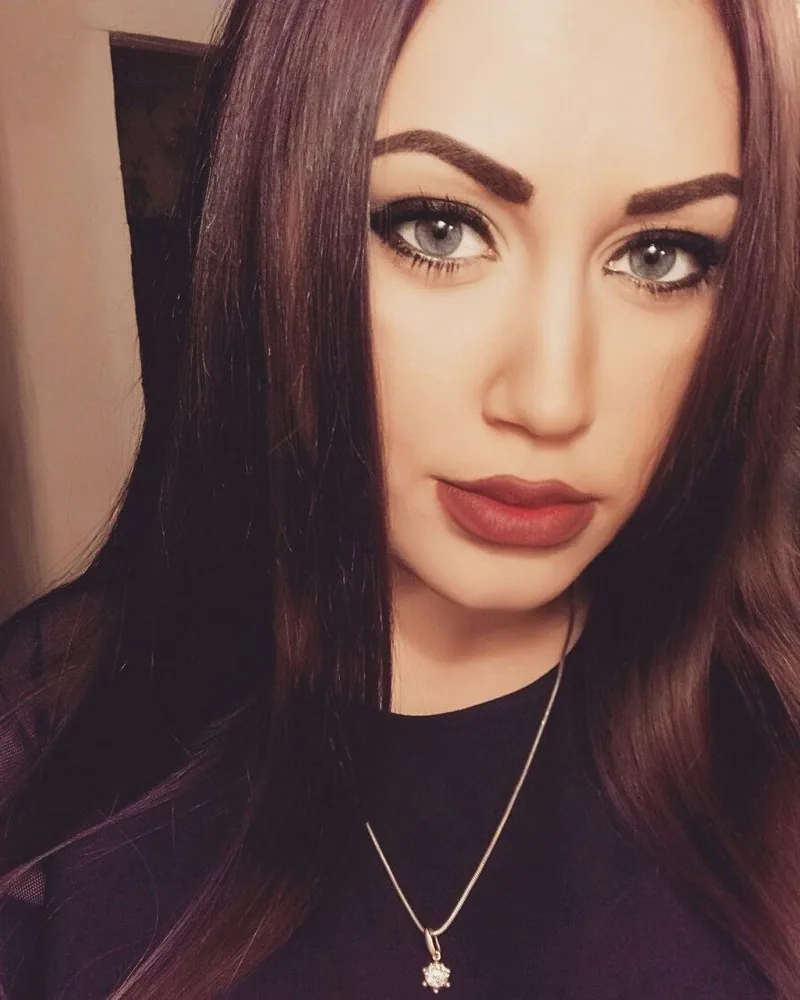 Escort Avery