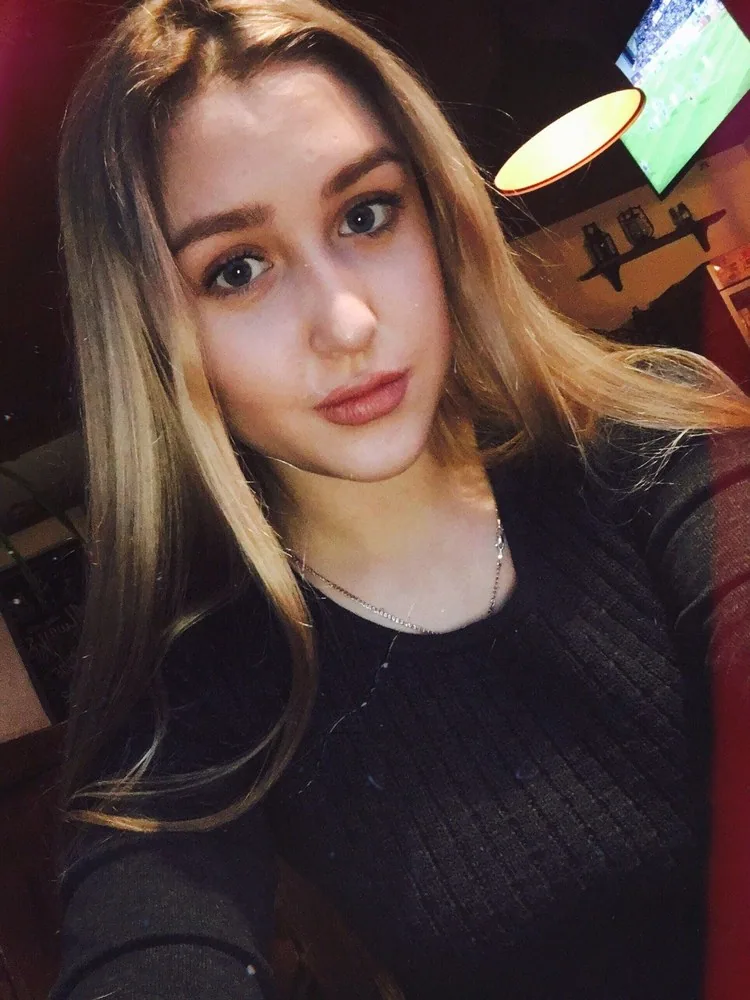 Escort Antonija