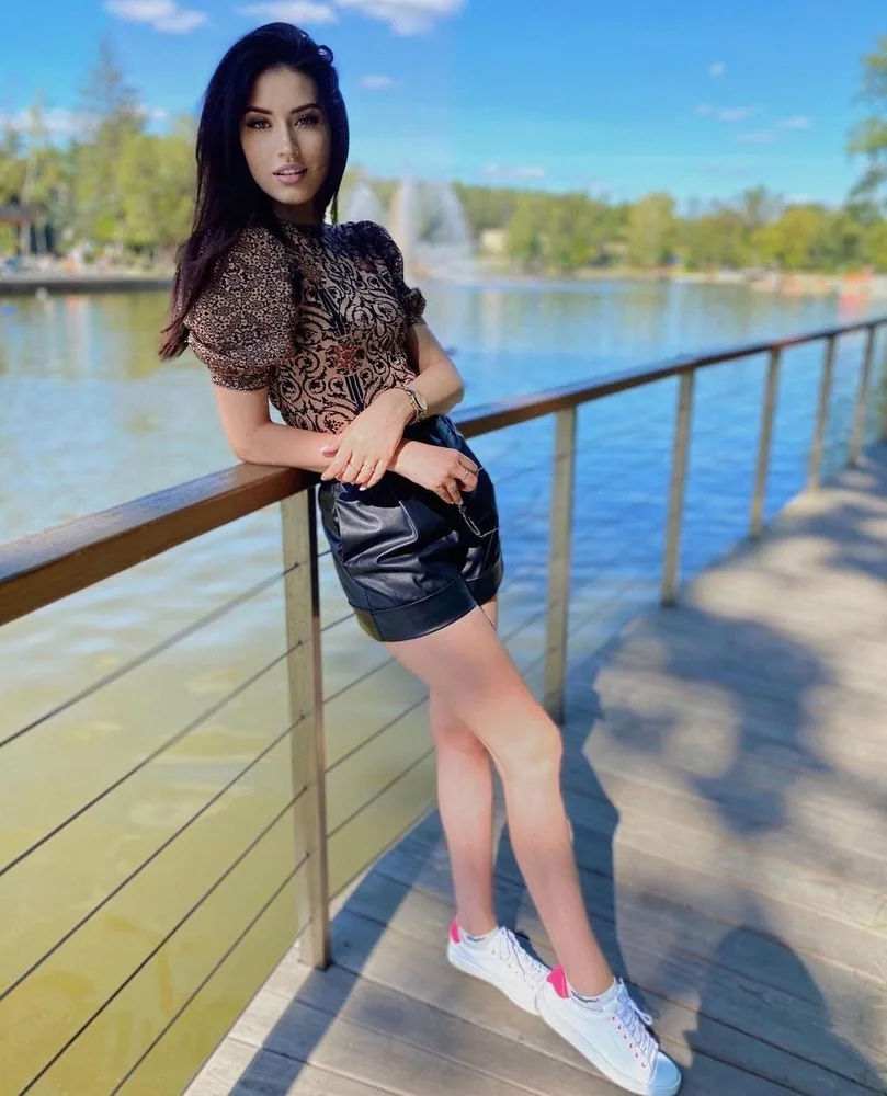Escort Nina1