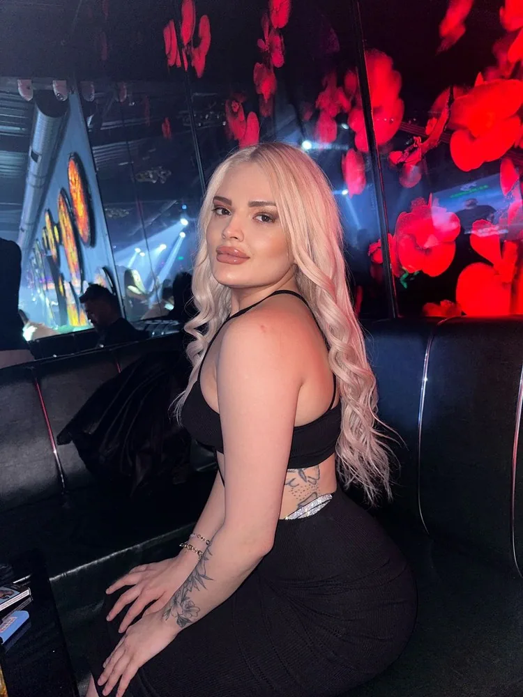 Escort Blondaa