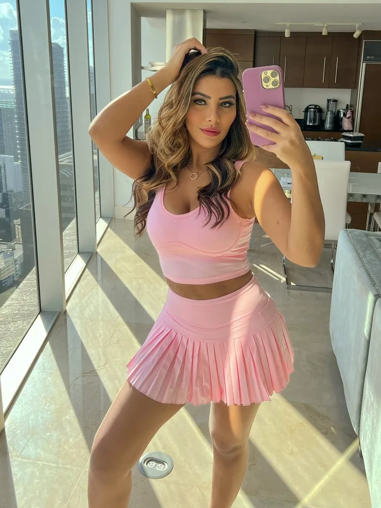 Escort Nives