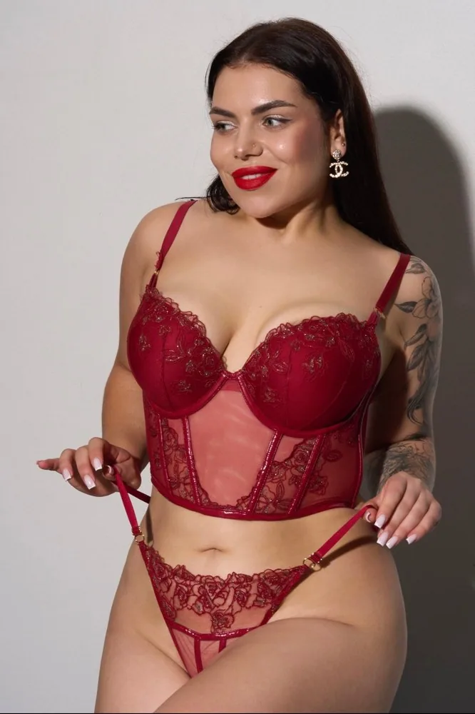 Escort Irena