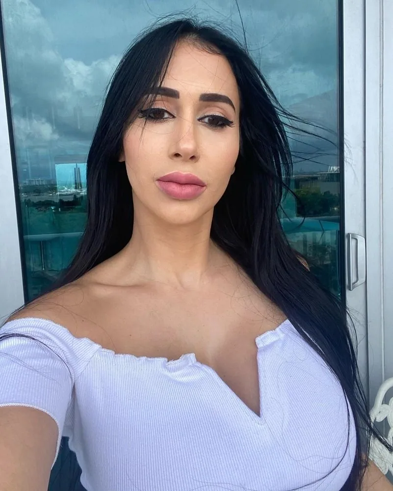 Escort Monise