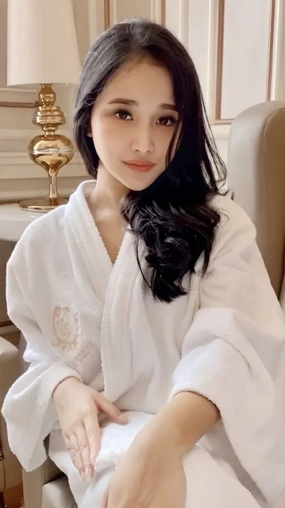 Escort Mirina