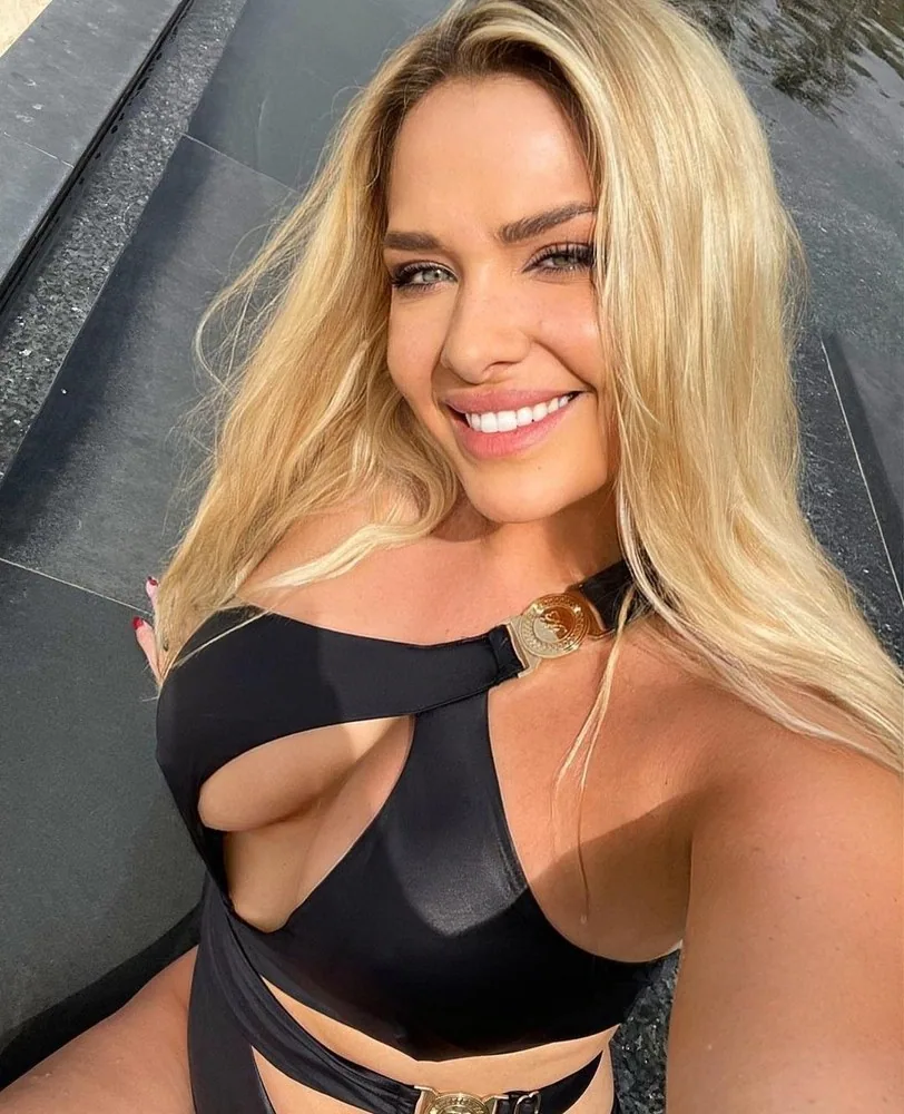 Escort Ludwina